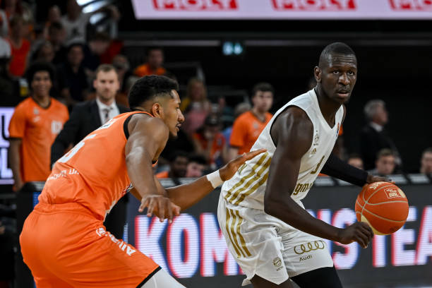 不仅抑制了 不仅抑制了